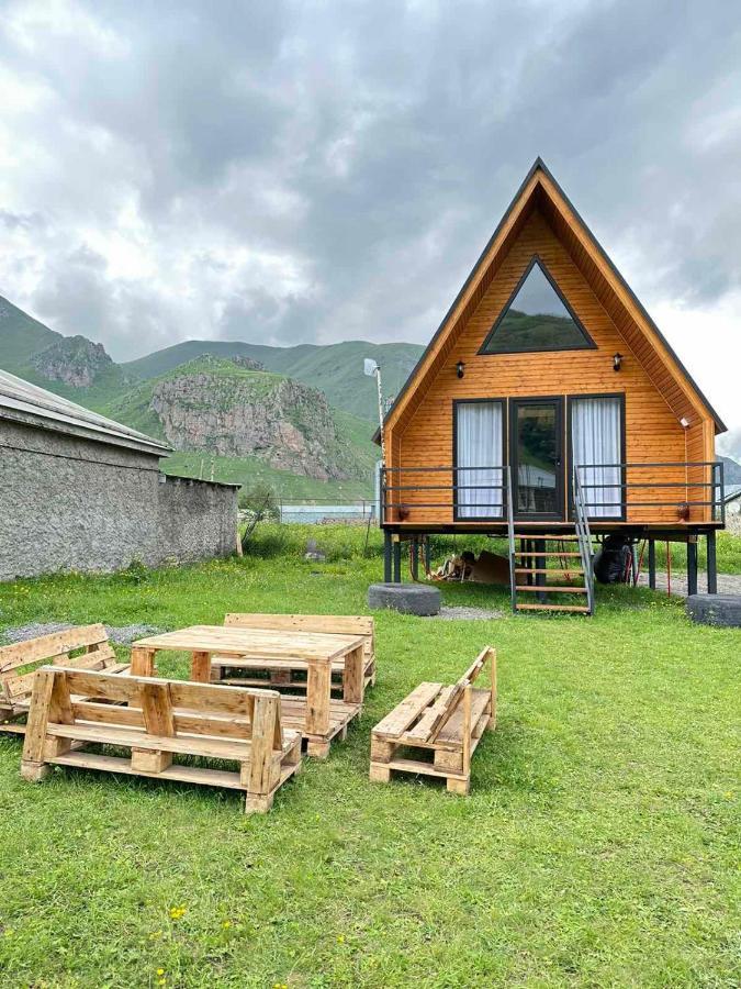 Appartement Thomas' Hut à Kazbegi Extérieur photo