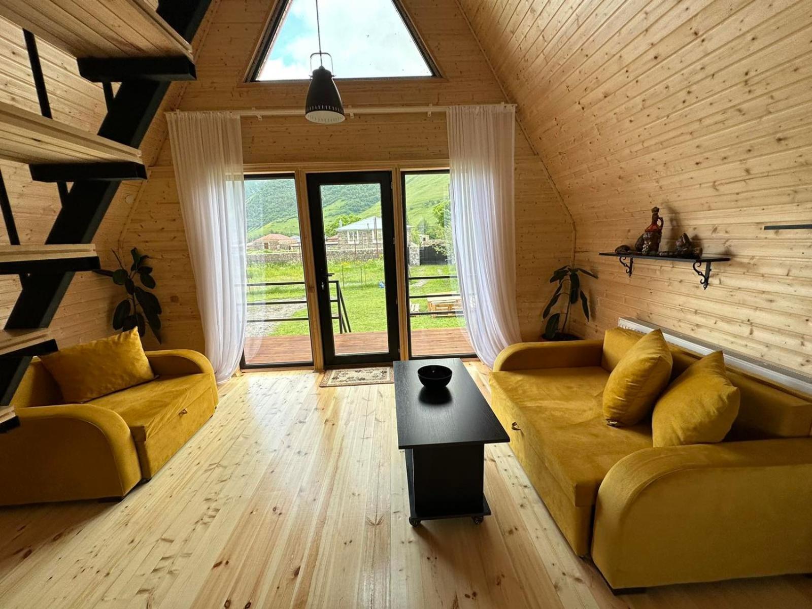 Appartement Thomas' Hut à Kazbegi Extérieur photo